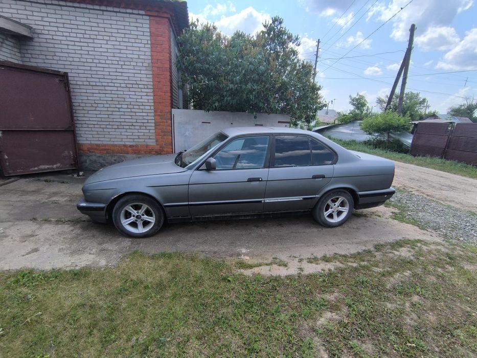 Продам машину BMW E34