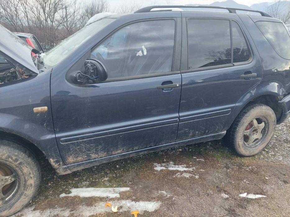 Mercedes-Benz ML W163 , Мерцедес МЛ на части!
Февруари 1999