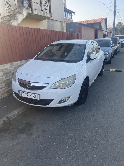 De vânzare. Opel asta J 1.4 turbo, GPL 2012
