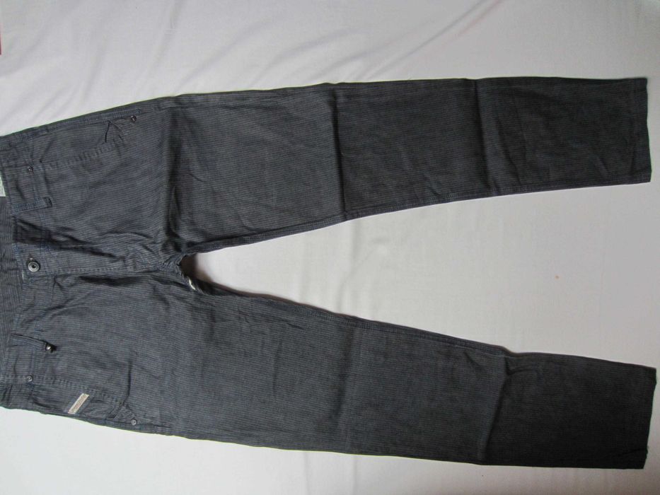 Diesel REVICK,W32 L34,Talie=88cm,Lung=104cm, usor skinny, noi