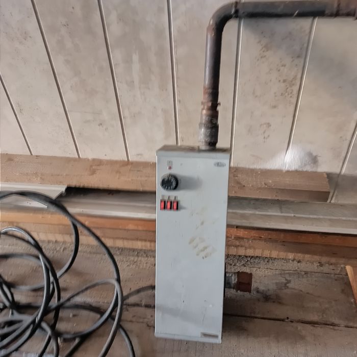 Продам электро водонагреватель