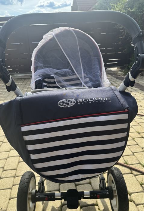 Carucior eclipse navy 3 in 1 cu tiate accesoriile