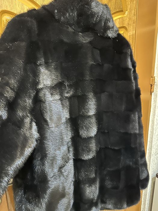 Blana nurca de vizon orizontal