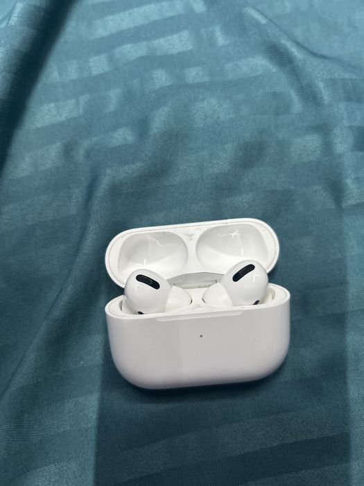 Airpods pro 1 поколения