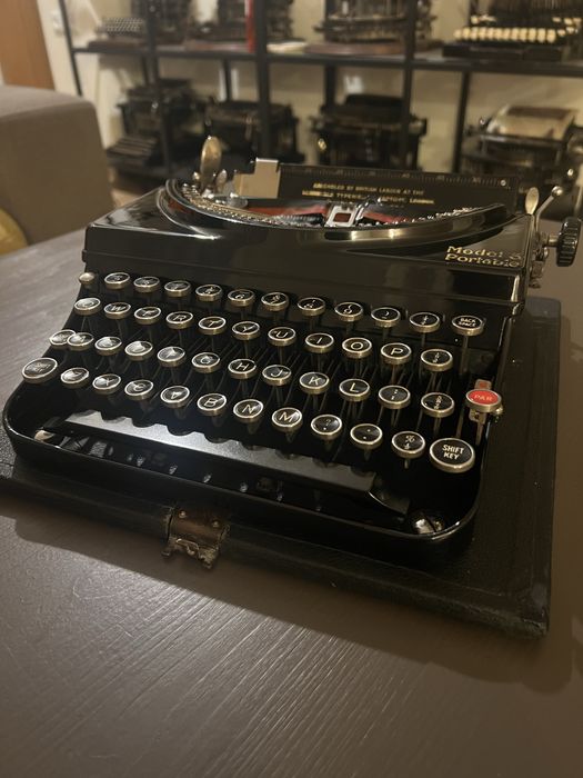 Masina de scris 1939 Remington Portable - functionala