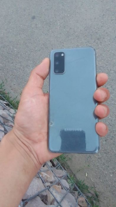 Samsung Galaxy S20 128гб