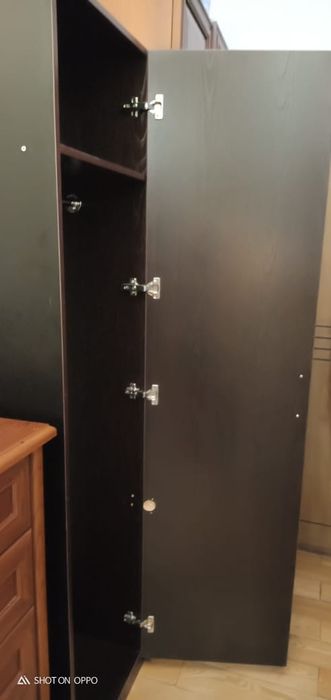 Продам шкаф коричневый