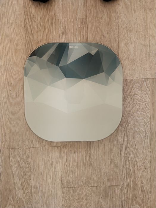 Весы продаются новый