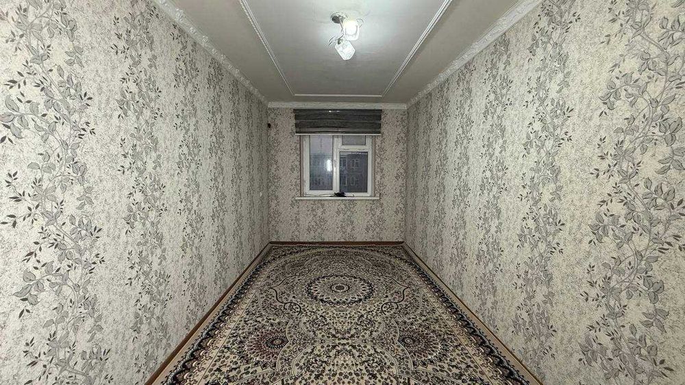 Фрунзиский Cитора кафеси 4 қаватда 2 хонали квартира сотилади.ID: 1572