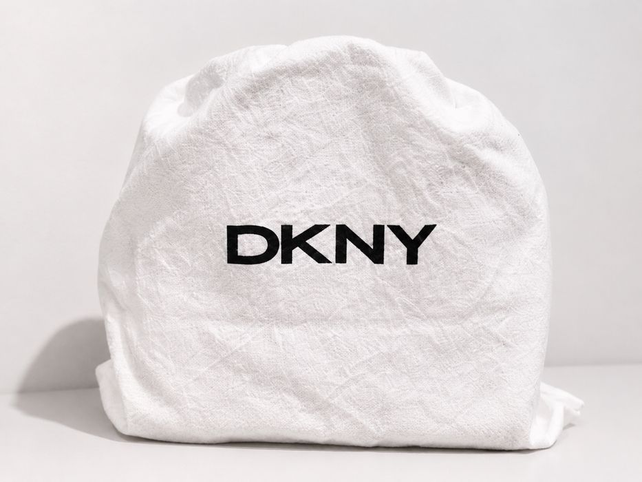 Сумка DKNY (оригинал) в отличном состоянии