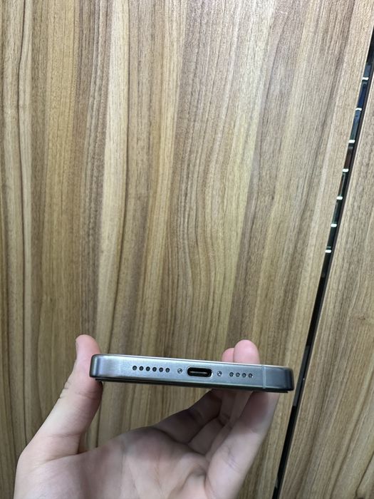 Iphone 15 pro max natural 256 gb 86% display