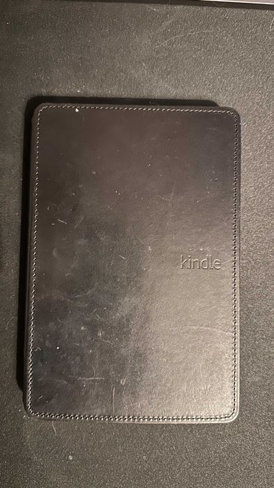 Amazon Kindle Wi-Fi 6 inch black si husa cu LED