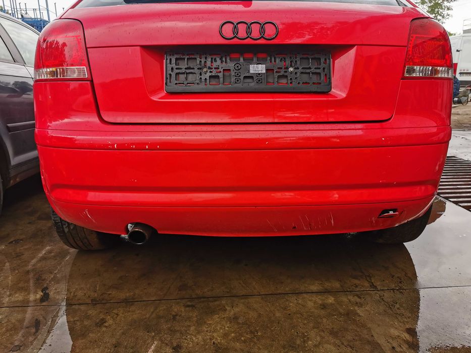 dezmembrez audi a3 8p/faruri audi a3 8p/usi audi a3/hayon audi a3