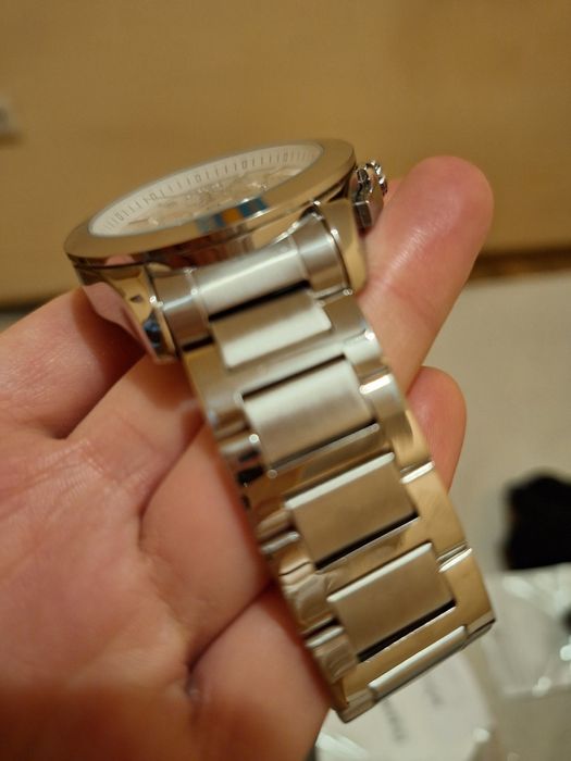 Дамски часовник  .