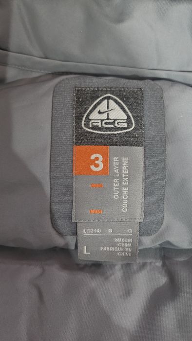 Дамско пухено  спортно яке NIKE