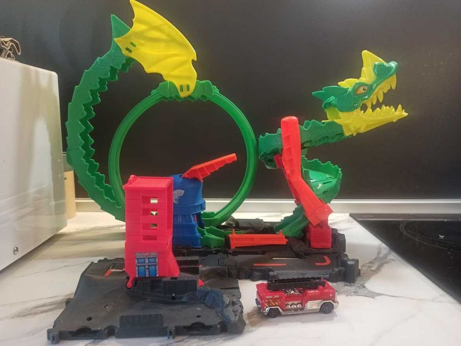 Hot Wheels - Писта: Драконова атака