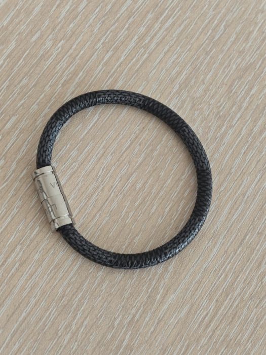 Бяла/Черна гривна Louis Vuitton