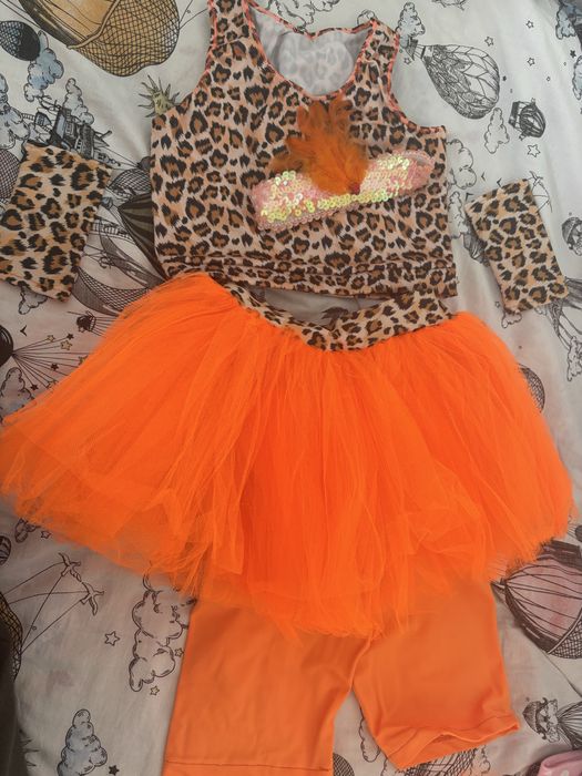 Продам костюм тигренка