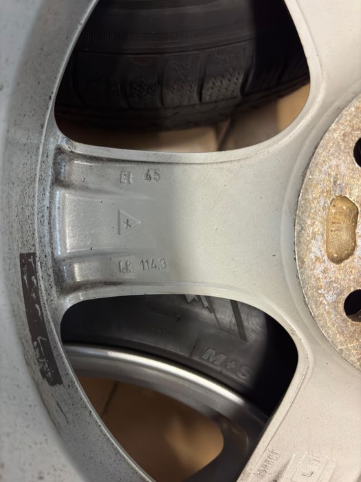 Vând jante 5x114,3 r17