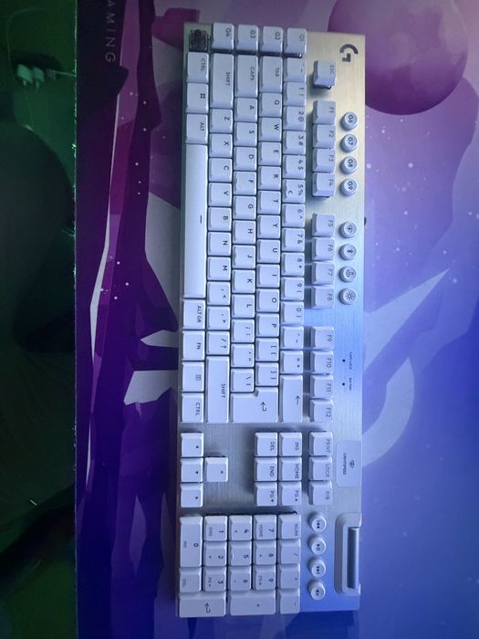 Logitech G915 X Lightspeed Tactile – Wireless, Low Profile, Premium