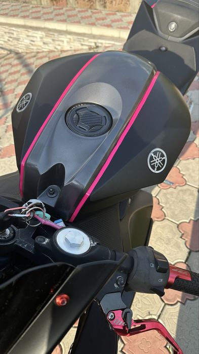 Motocicleta Yamaha yzf-r125