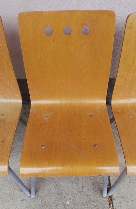 Scaune schelet metalic, spatar/sezut lemn stratificat si BONUS