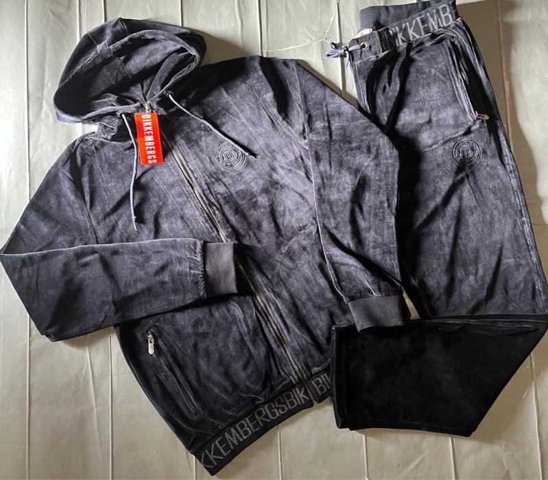 Костюм спортивный 58000