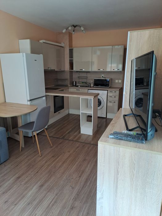 Отдавам двустаен апартамент