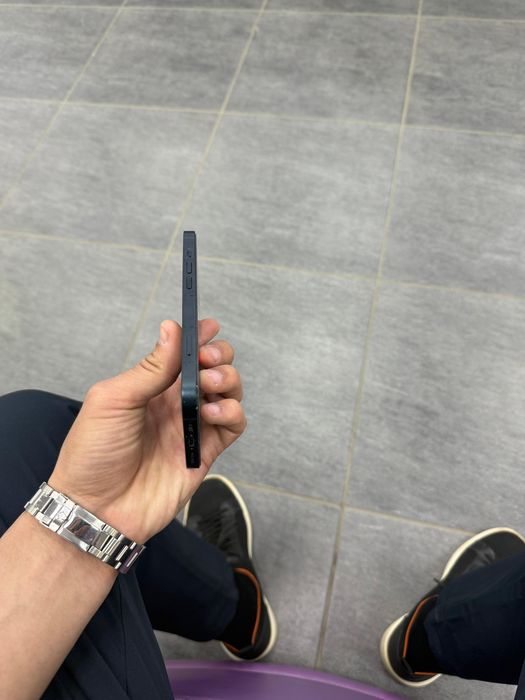 iphone 13 с документом