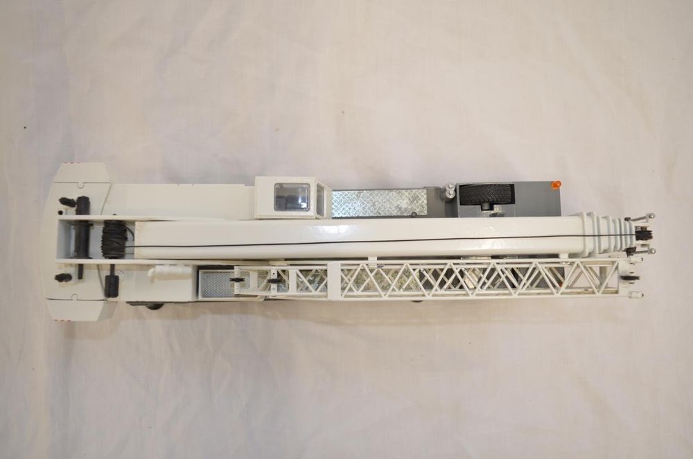 Macheta Demag Grue macara nu schuco,herpa,autoart