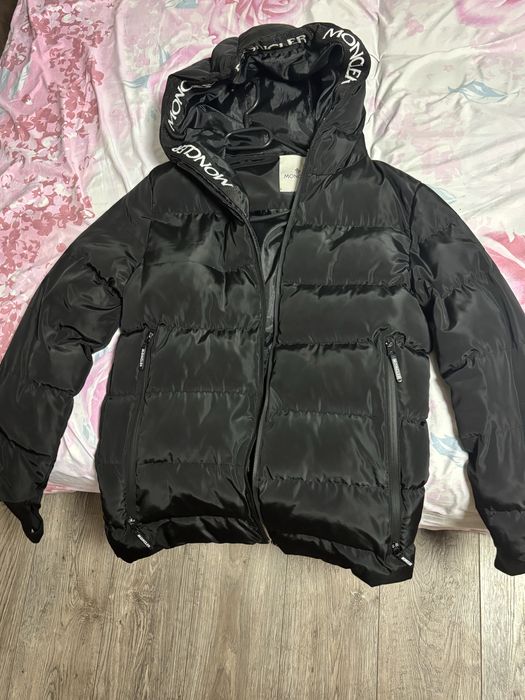 Geaca moncler im stare buna perfecta pentru iarna