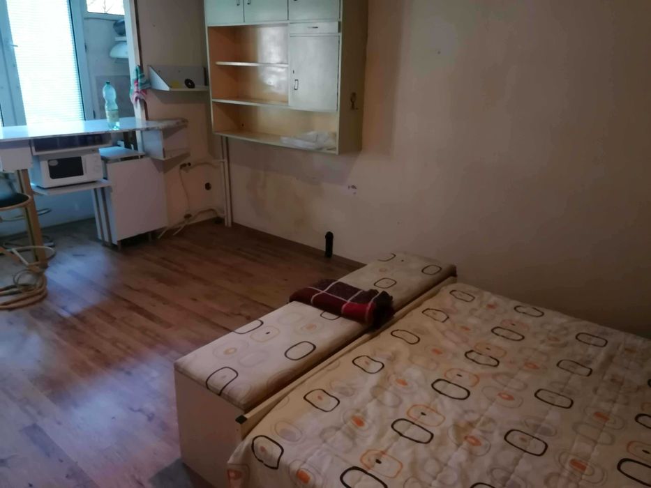 Гарсониера Дъбника бл 20