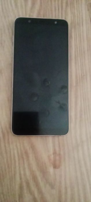 Samsung galaxy J8 32 г Срочно