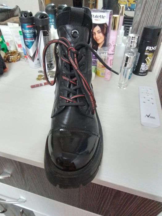 Продам ботинки осень/весна