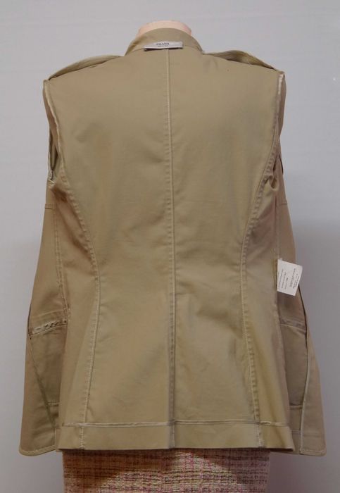 Sacou bej PRADA bumbac marimea 44