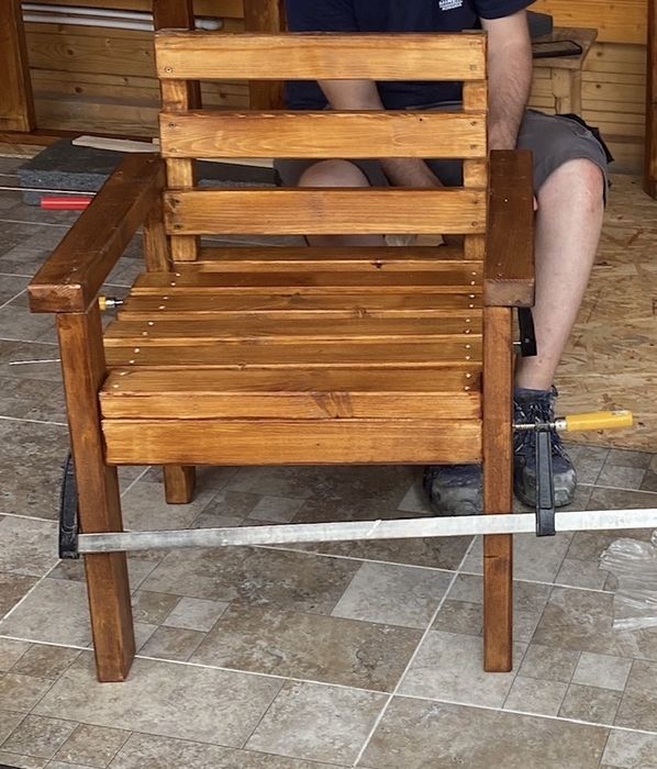 Mobilier de gradina / foisor / terasa:  Masa + 4 scaune