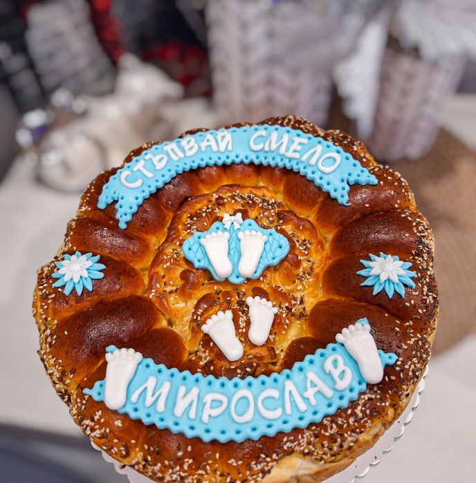 Домашно приготвени питки,мъфини и медени бисквити