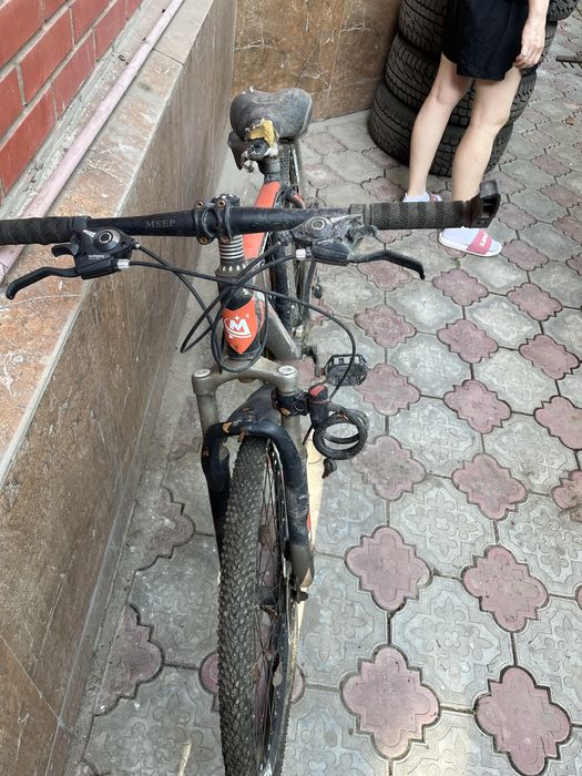 Поодам велосипед