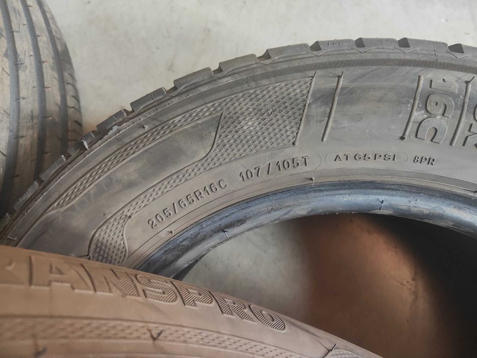 2бр.летни гуми 205/65/16C Kleber