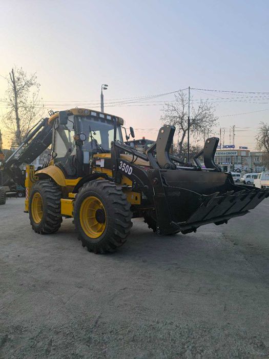 Экскаватор погрузчик VIAMAR