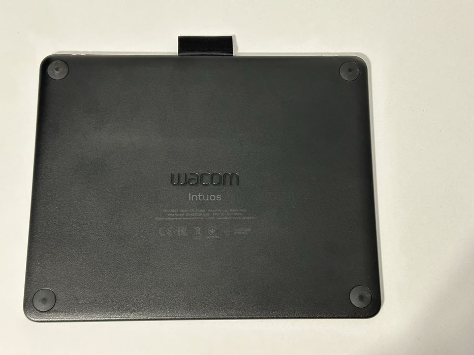 Графичен таблет Wacom Intuos Bluetooth