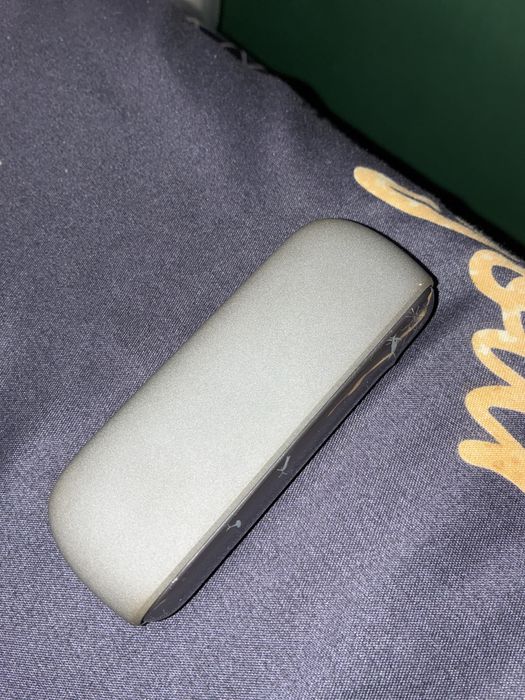 Iqos Iluma  nou tinut in cutie