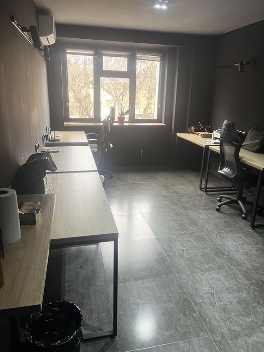 Продается офисная мебель в отличном сочтоянии