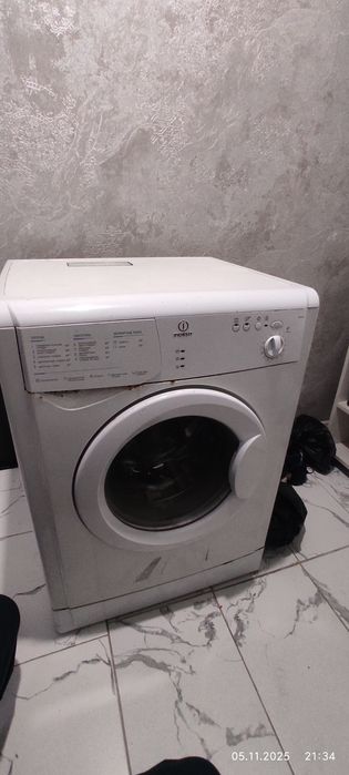 Стиральная машина Индезит бу