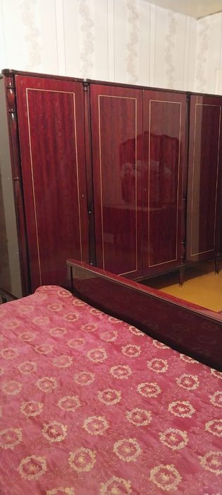 Спальный гарнитур в отличном состоянии