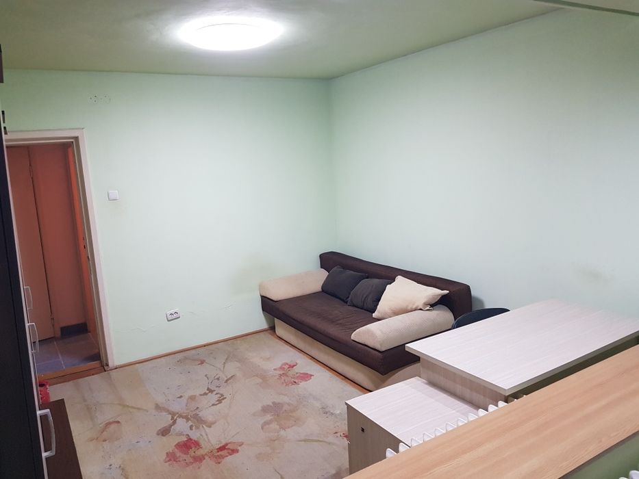 Închiriez apartament cu 2 camere COMPLEX STUDENTESC