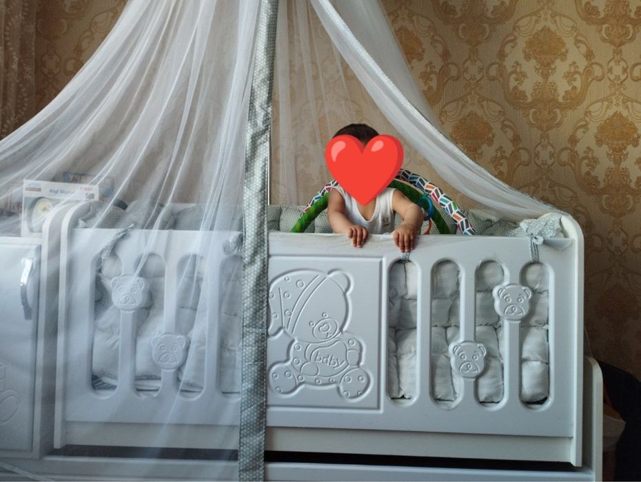 Срочно продается детский кровать шкаф мебель