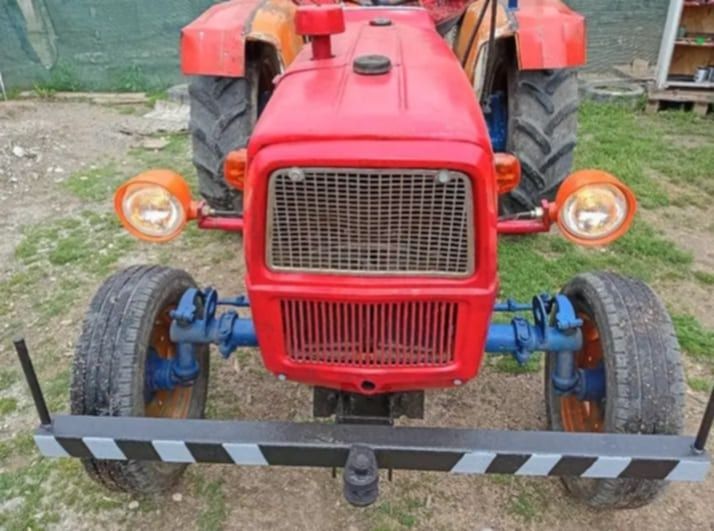 Vând Tractor Fiat 415