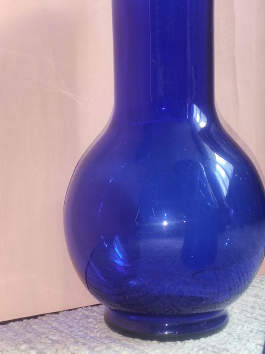 Продам цветные вазы