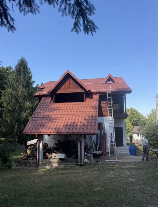 Acoperisuri noi reparatii acoperis tigla metalica tigla ceramica dulgherie mansardari